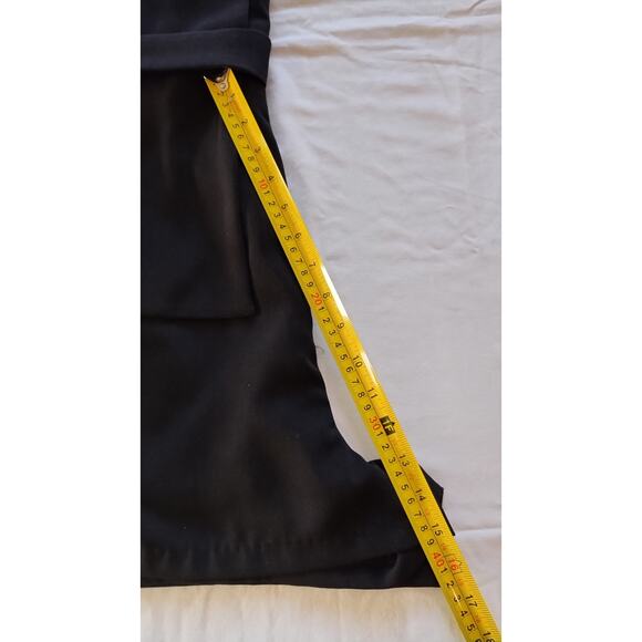 GB Black wrap shorts jumpsuit V-neck sleeveless Romper size (L) - Picture 12 of 14